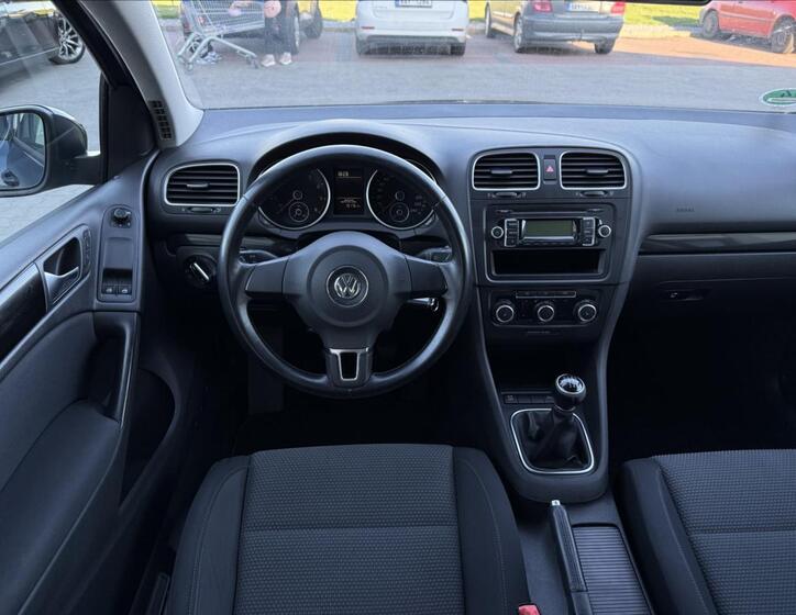 Volkswagen Golf 13