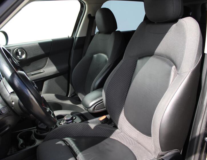 Mini Countryman 10