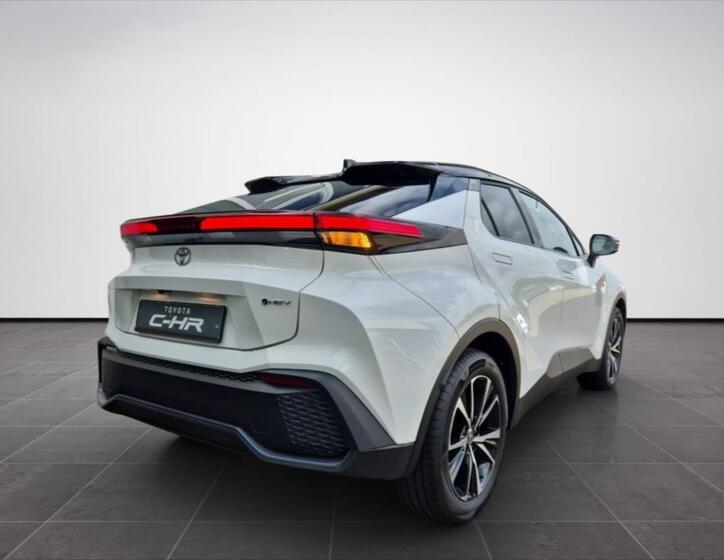 Toyota C-HR 7