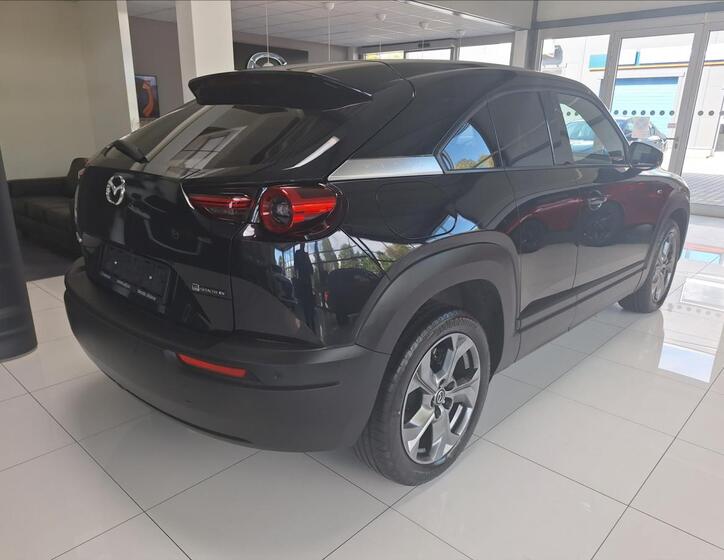 Mazda MX-30 3