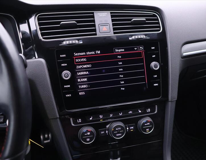Volkswagen Golf 25