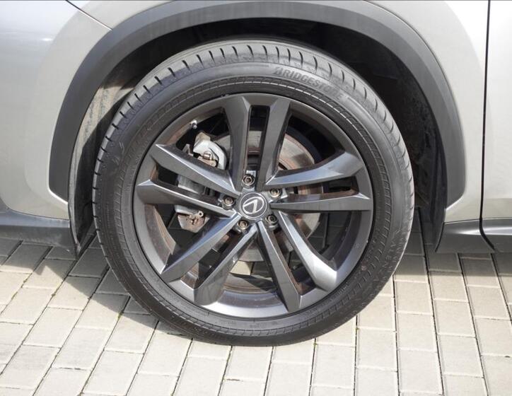 Lexus NX 350h 8