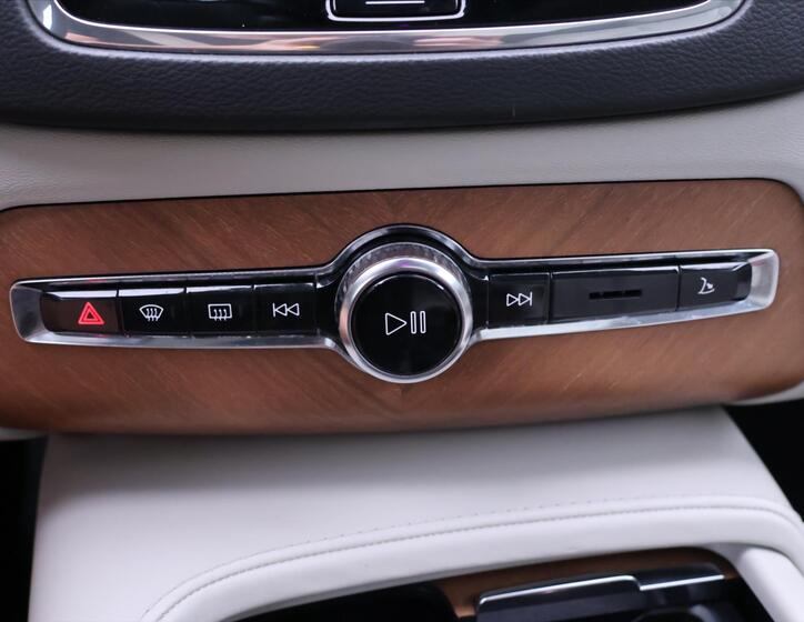 Volvo XC90 31
