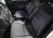 Toyota Yaris 9