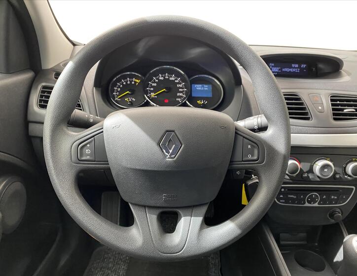 Renault Fluence 10