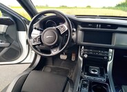 Jaguar XF 4