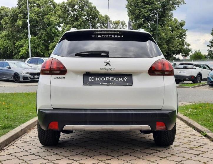 Peugeot 2008 10