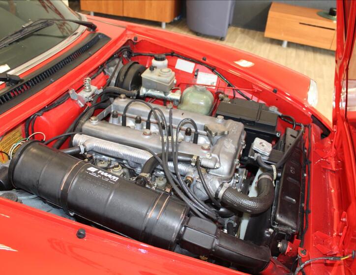 Alfa Romeo Spider 8