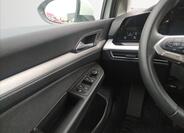 Volkswagen Golf 24