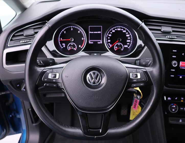 Volkswagen Touran 19