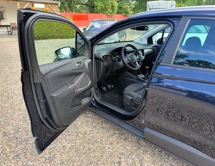Opel Crossland X 6