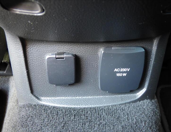 Ford Mondeo 44