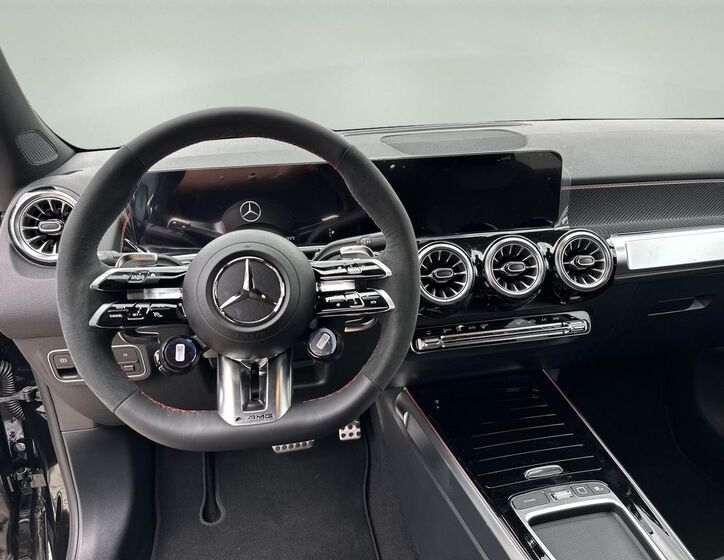 Mercedes-Benz GLB 10