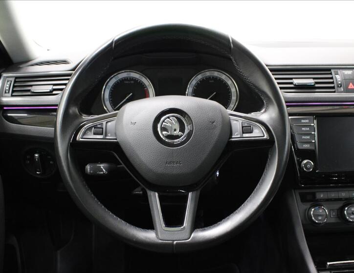 Škoda Superb 17