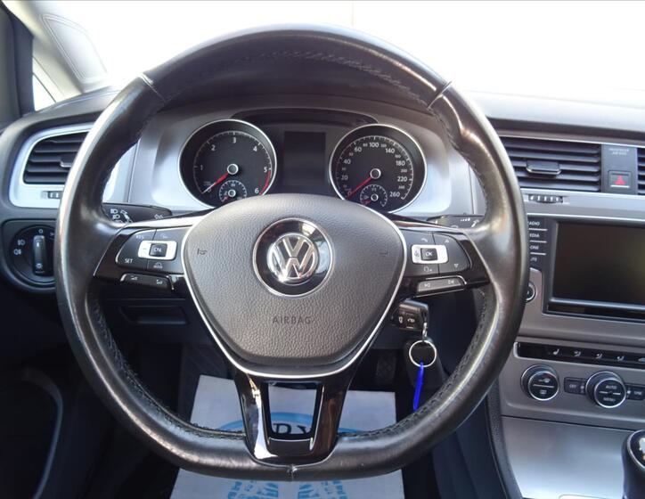 Volkswagen Golf 13
