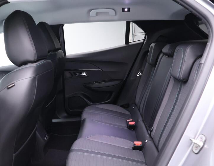 Peugeot 2008 16