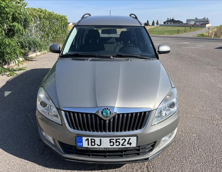 Škoda Roomster 2