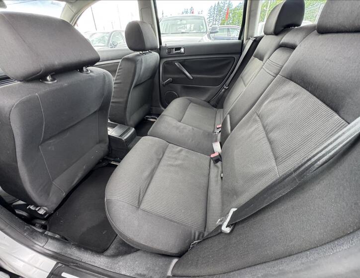 Volkswagen Passat 12