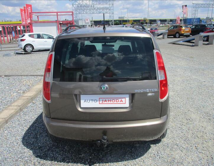 Škoda Roomster 7
