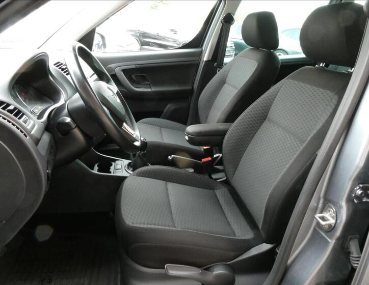 Škoda Roomster 18