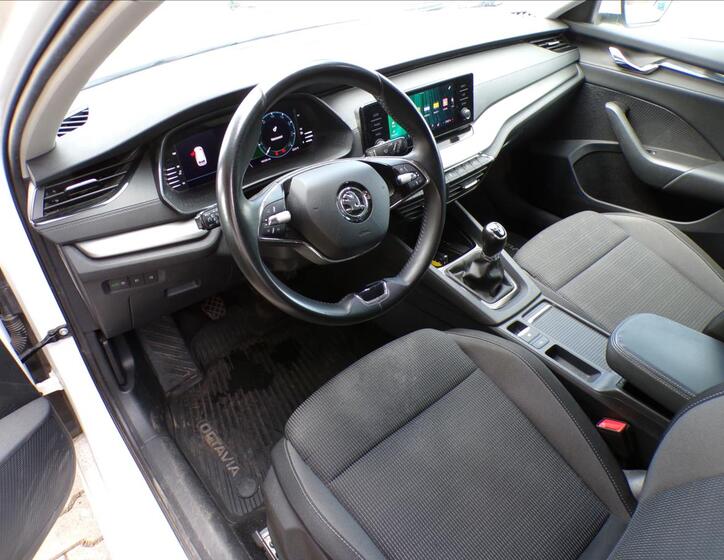 Škoda Octavia 14