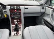 Mercedes-Benz Třídy E 37