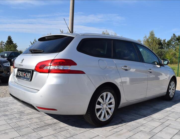Peugeot 308 5