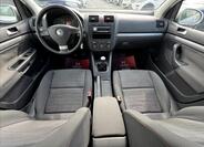 Volkswagen Golf 10