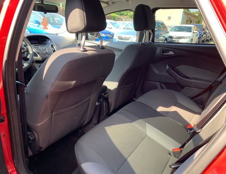 Ford Focus 17