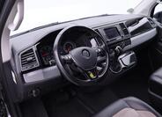 Volkswagen Multivan 31