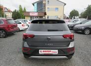 Volkswagen T-Roc 5