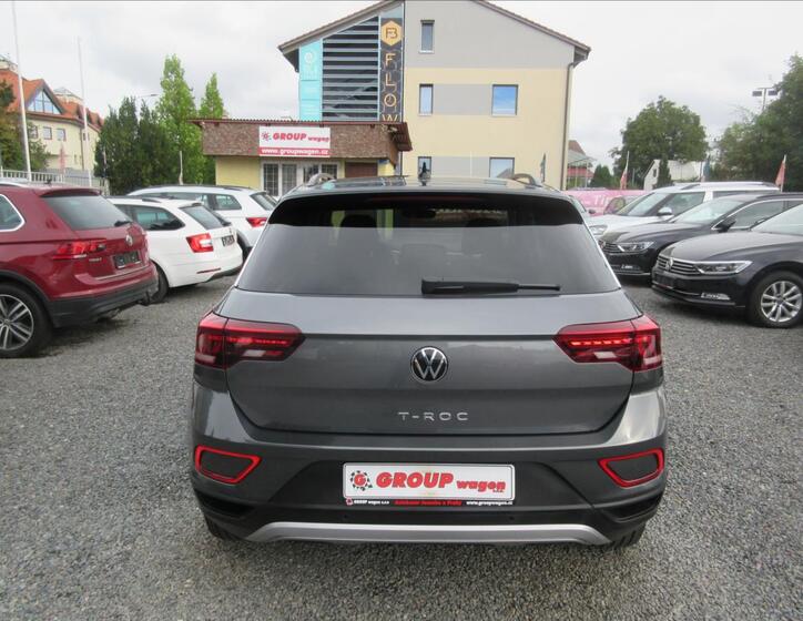 Volkswagen T-Roc 5