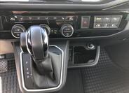 Volkswagen Multivan 21