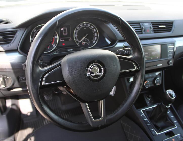 Škoda Superb 15