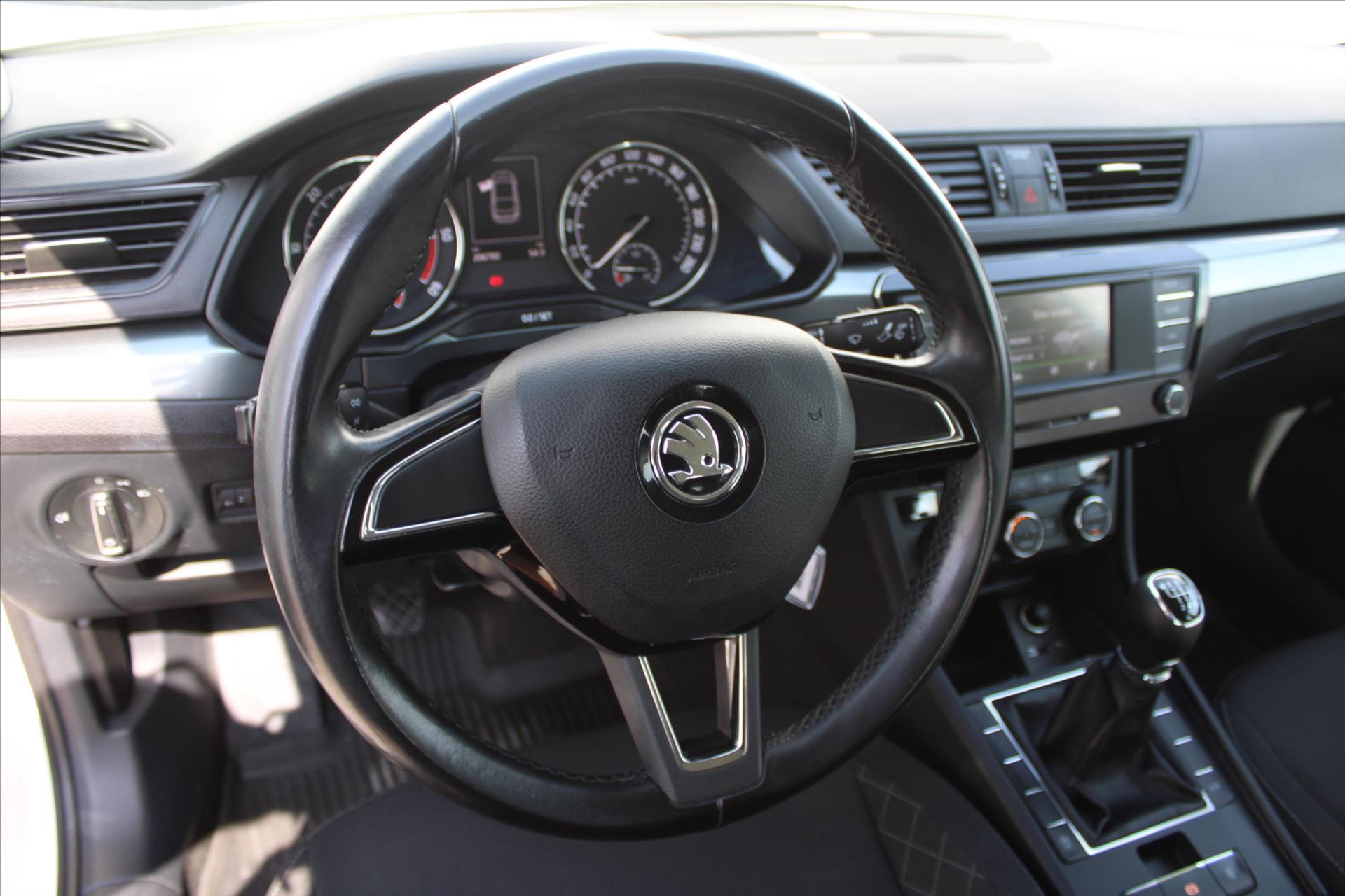 Škoda Superb