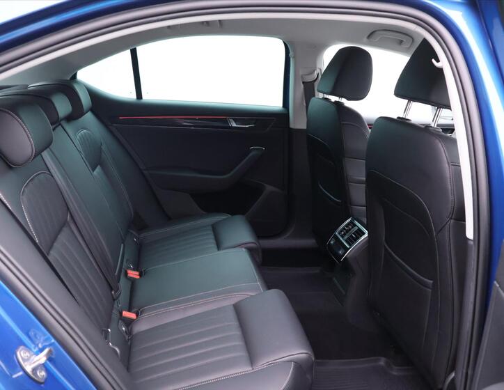 Škoda Superb 13