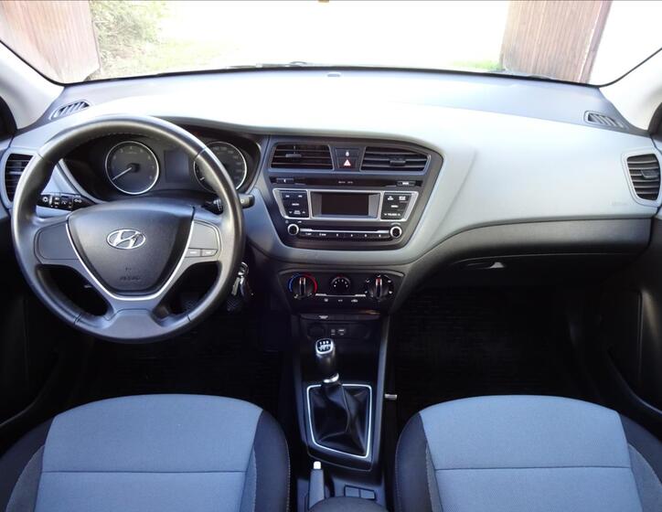 Hyundai i20 31