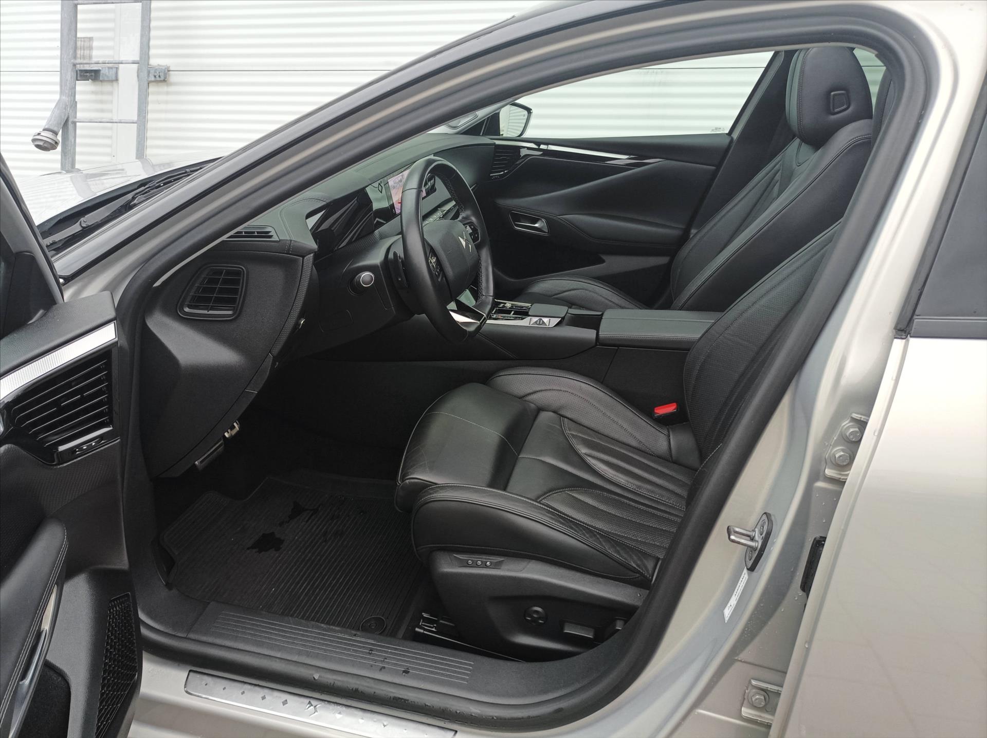 DS Automobiles DS4
