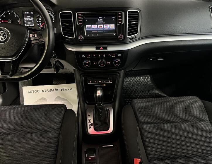 Volkswagen Sharan 24