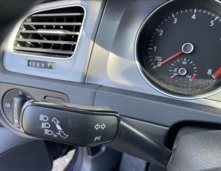 Volkswagen Golf 23
