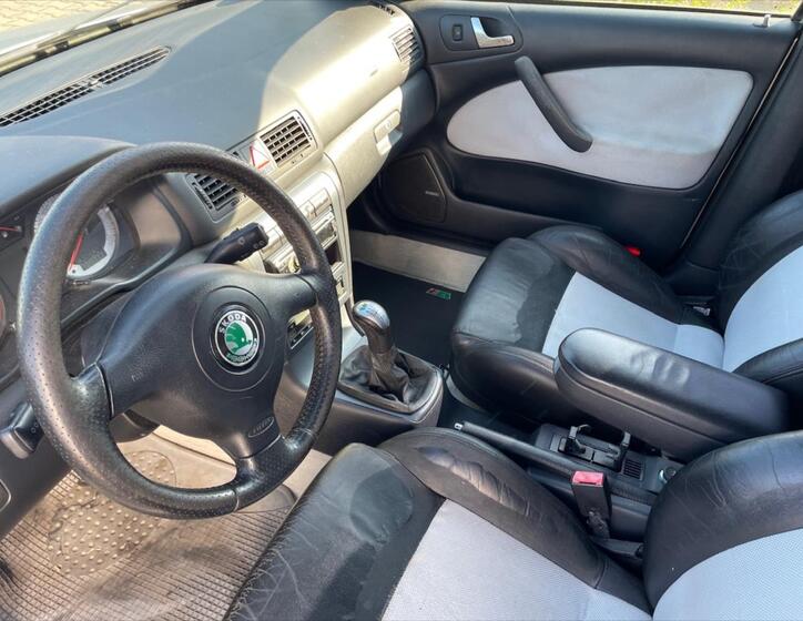 Škoda Octavia 12