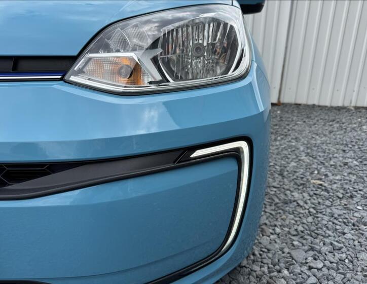 Volkswagen e-up! 9