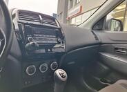 Mitsubishi ASX 10
