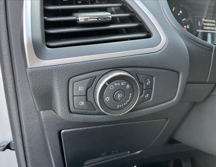 Ford Galaxy 37