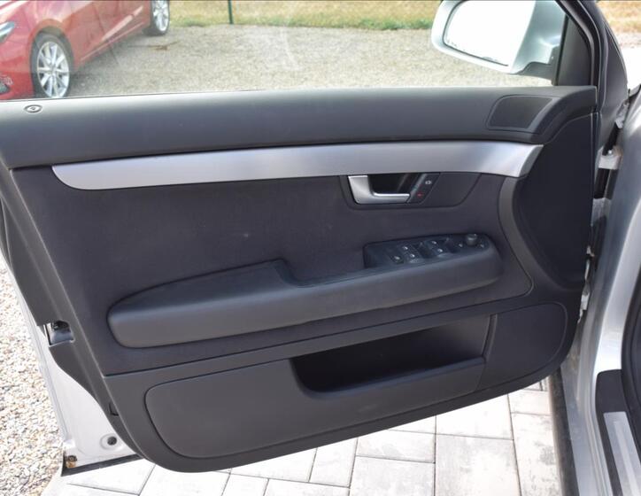 Audi A4 23
