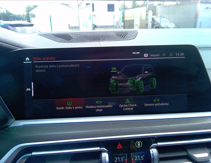 BMW X7 32