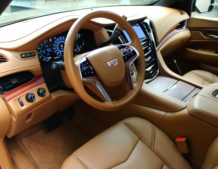 Cadillac Escalade 13