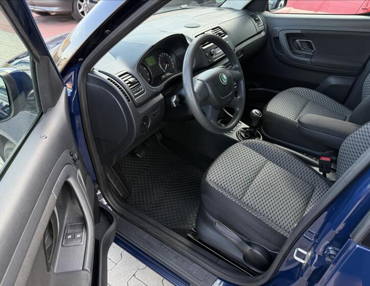 Škoda Roomster 9