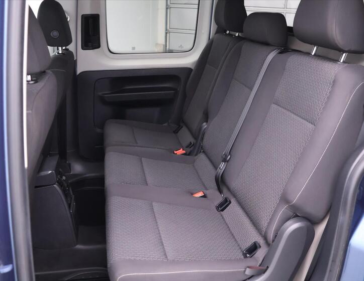 Volkswagen Caddy 13