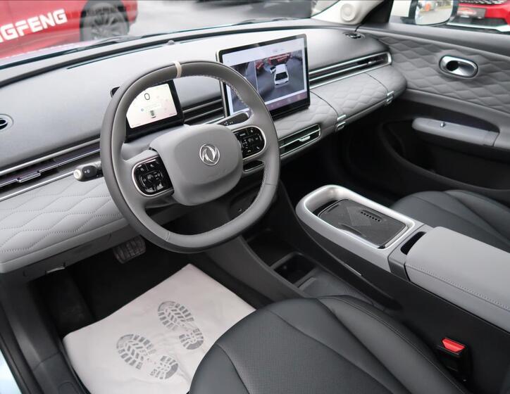 Dongfeng Box 9